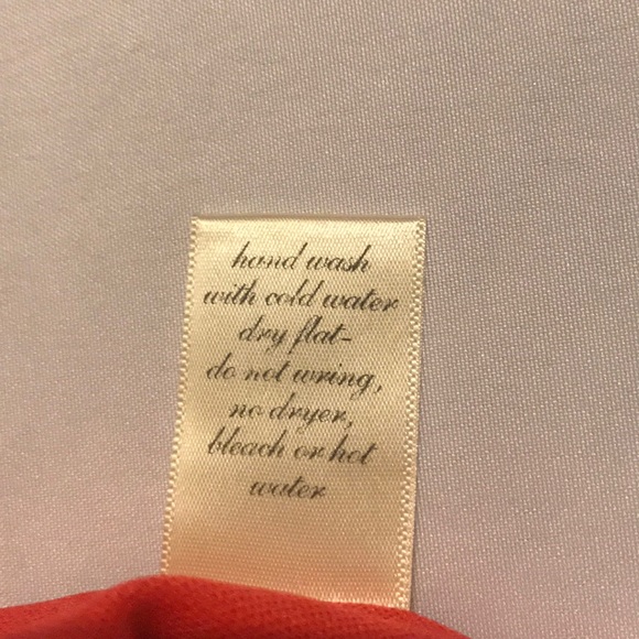 Francesca’s Collection Coral Short size S - Picture 8 of 8